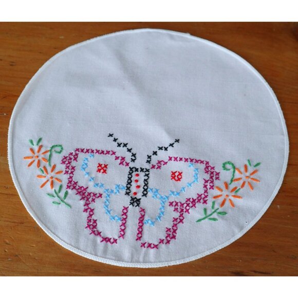 2 Vintage Doily Doilies Hand Embroidered ButterflyTable Topper Cotton - Picture 3 of 4